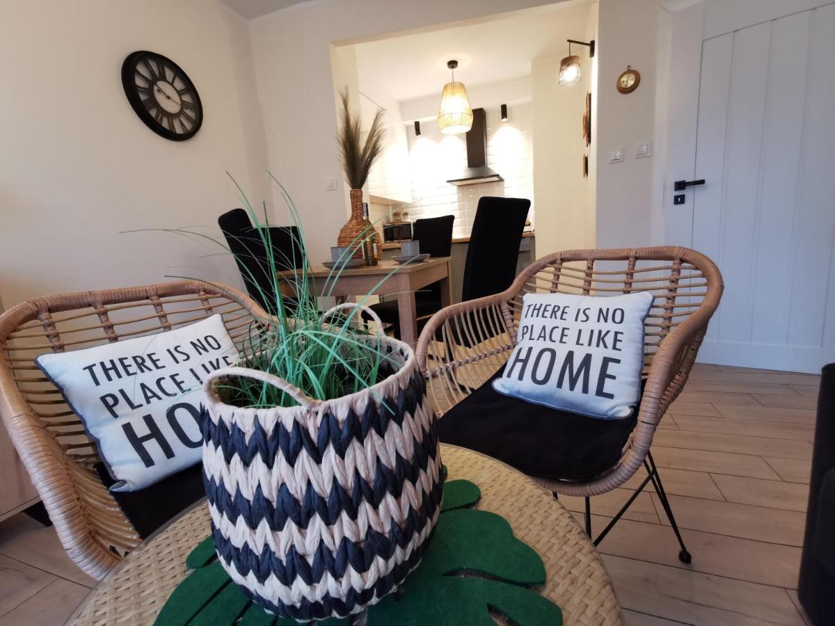 Apartament Kolobrzeg Port Welcome Home Bagian luar foto